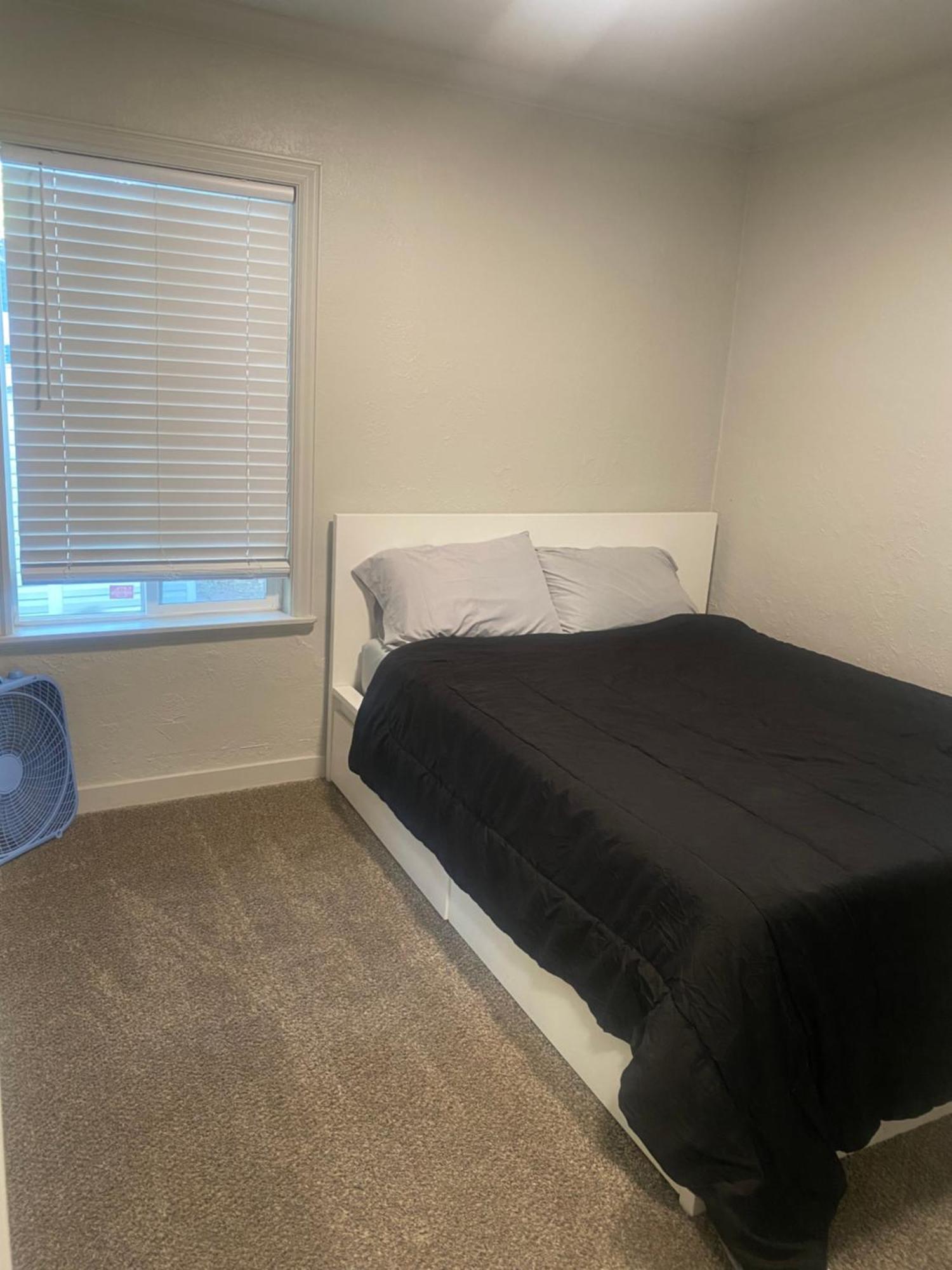 Cute Entire Small House With Large Yard! Pets Welcome! West Valley City Exterior foto