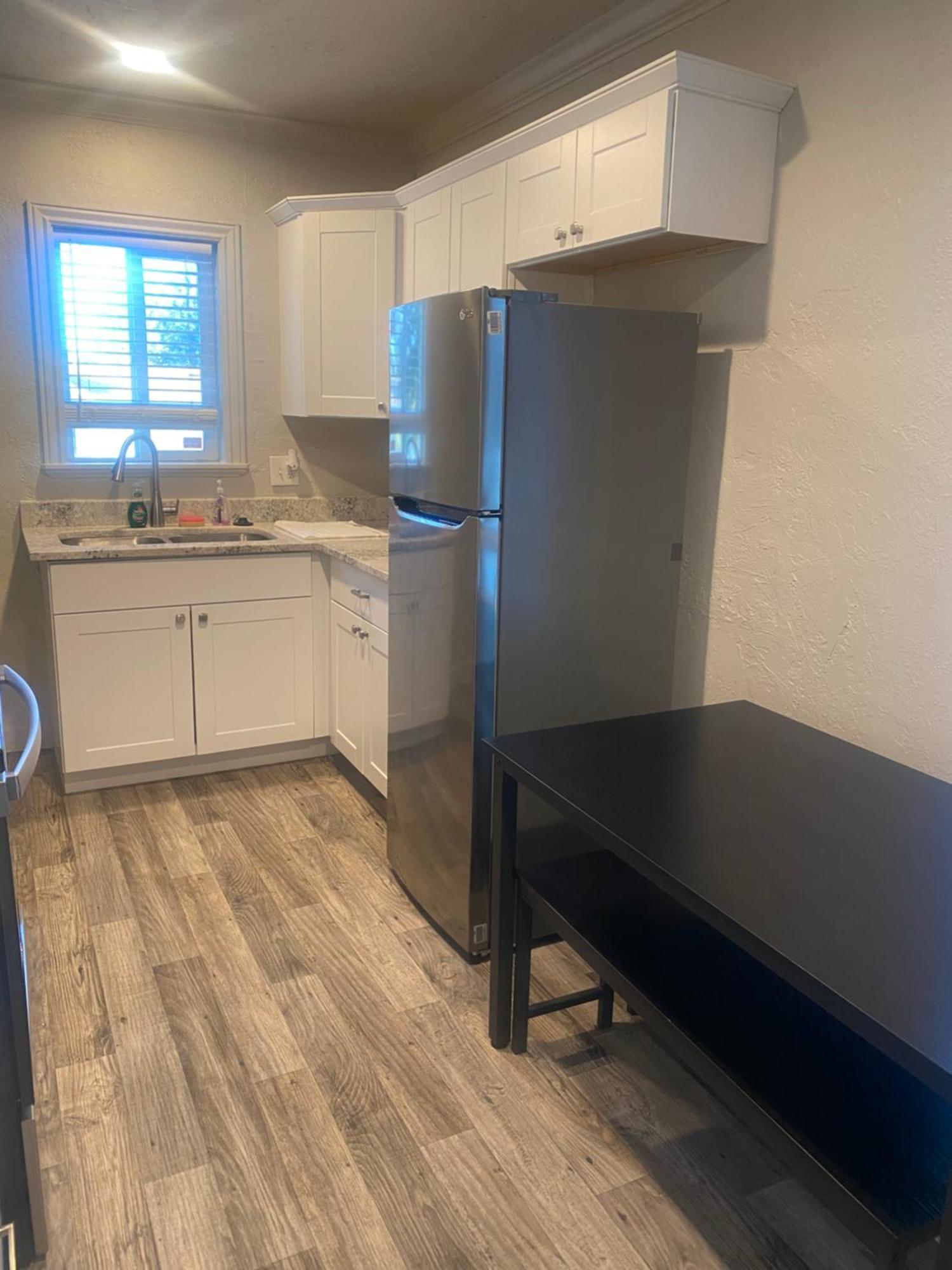 Cute Entire Small House With Large Yard! Pets Welcome! West Valley City Exterior foto