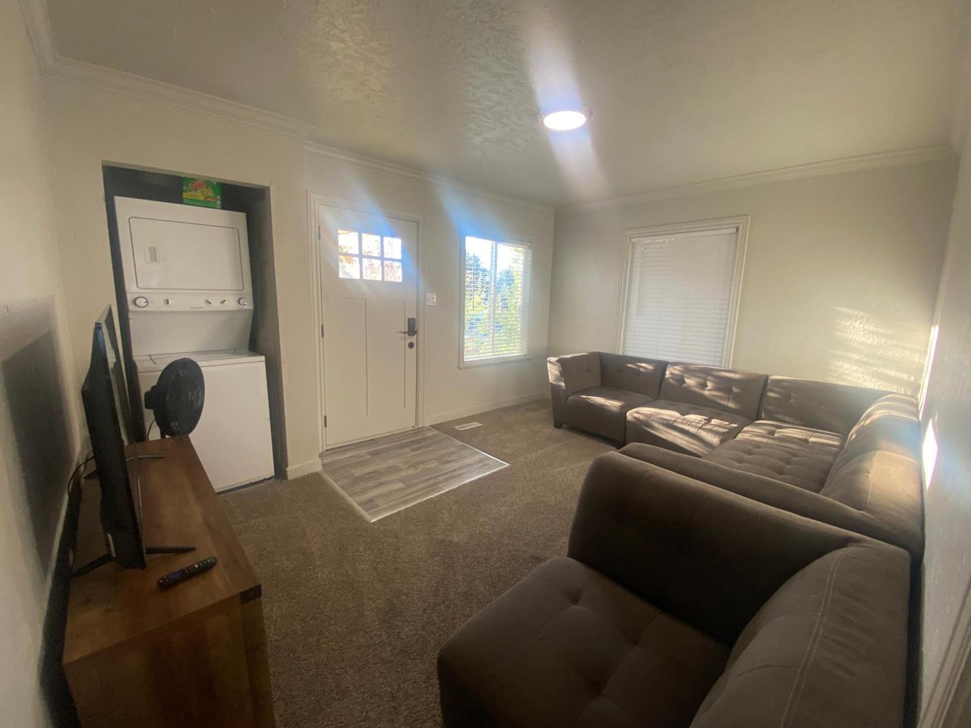 Cute Entire Small House With Large Yard! Pets Welcome! West Valley City Exterior foto