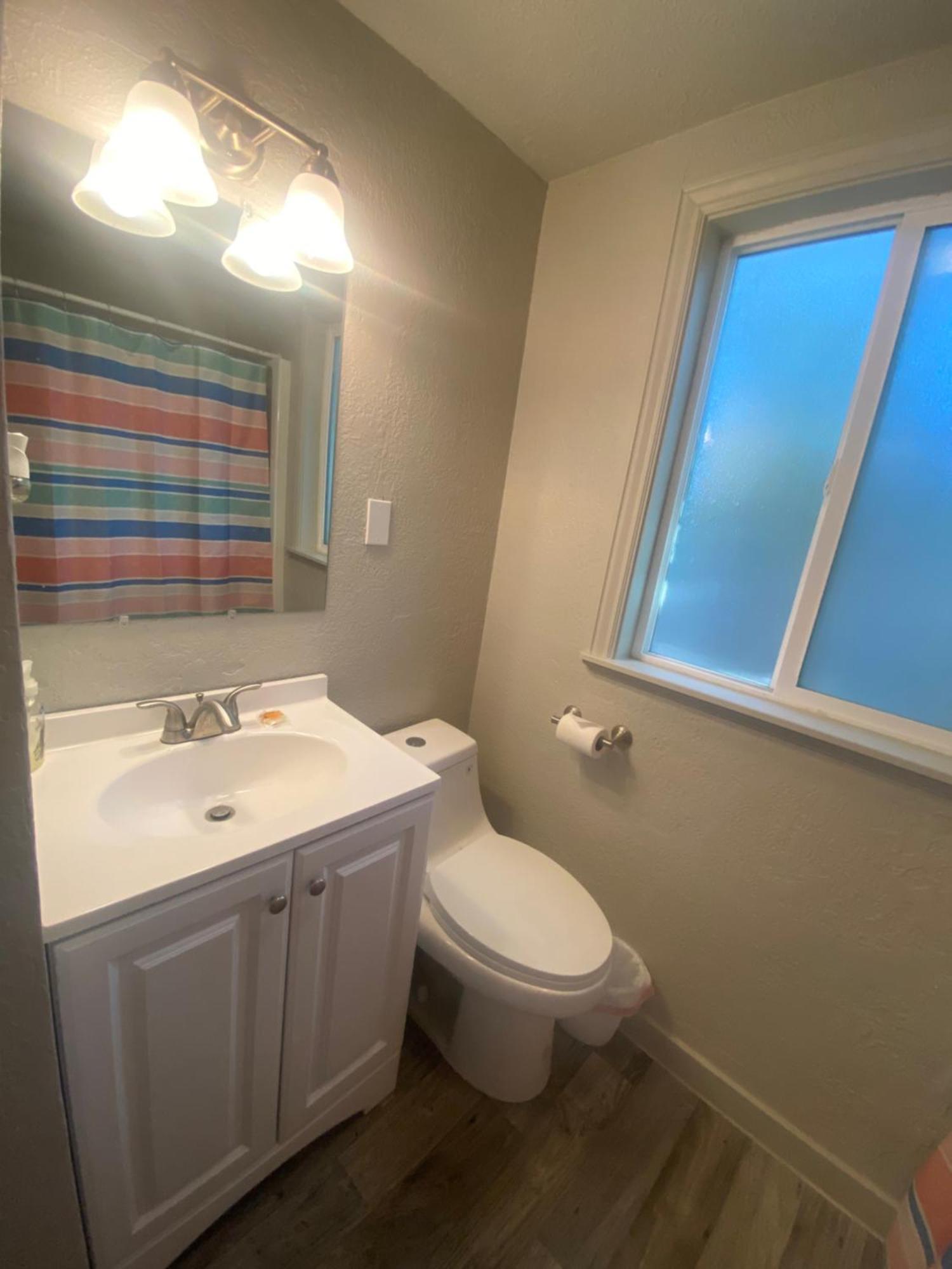 Cute Entire Small House With Large Yard! Pets Welcome! West Valley City Exterior foto
