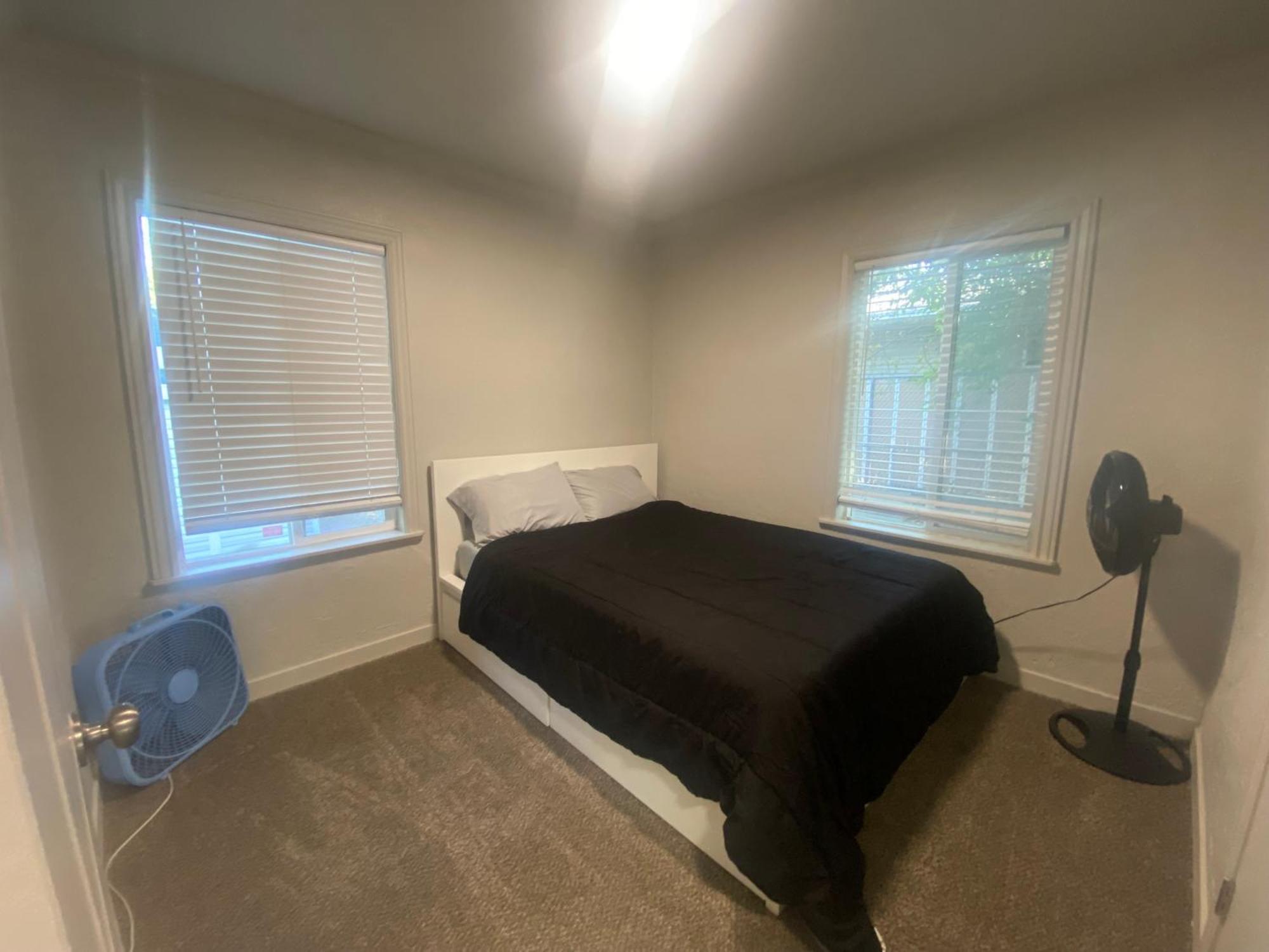 Cute Entire Small House With Large Yard! Pets Welcome! West Valley City Exterior foto